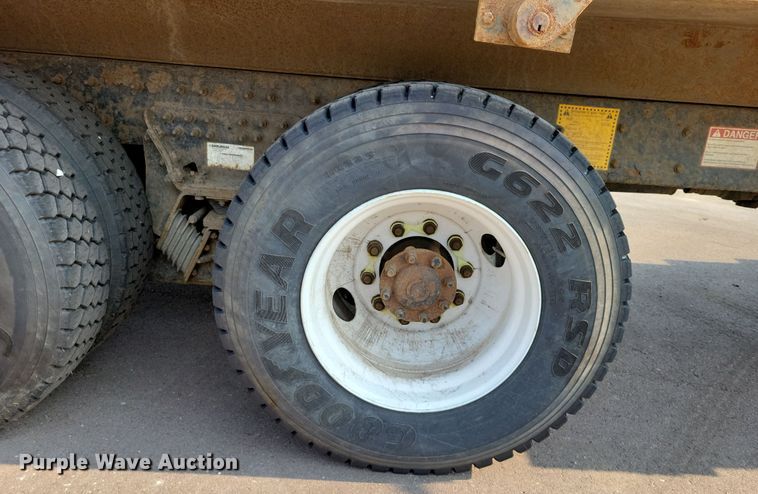 image for item DX7269 2012 International  7500 dump truck