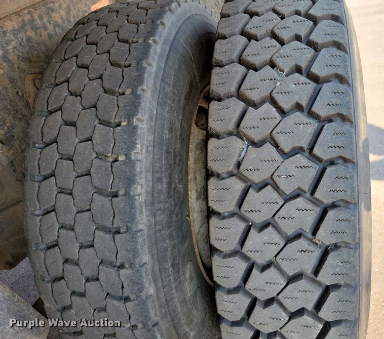 image for item DX7269 2012 International  7500 dump truck