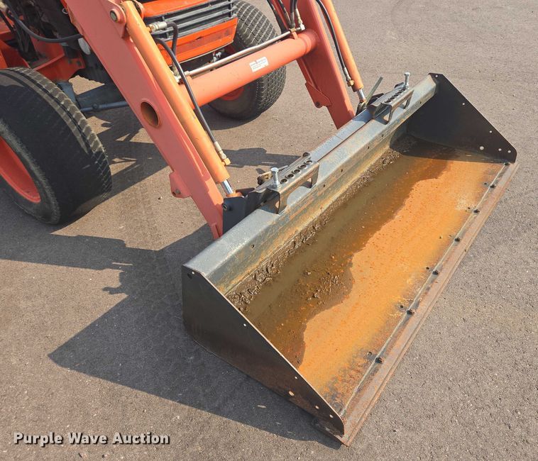 image for item DX7270 2003 Kubota MX5000E tractor