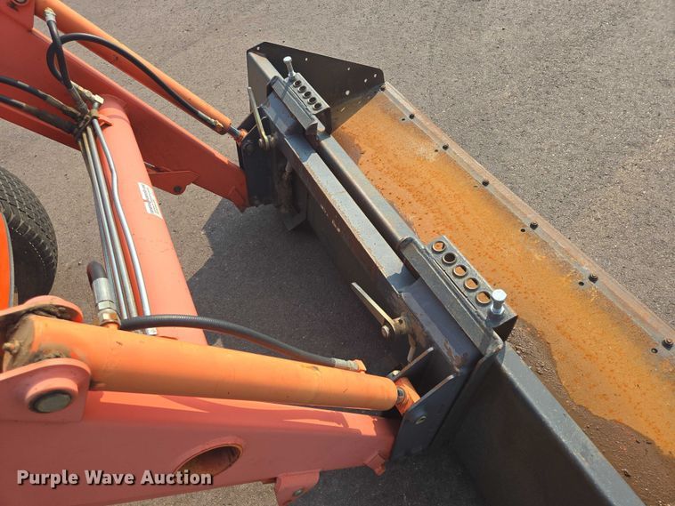 image for item DX7270 2003 Kubota MX5000E tractor