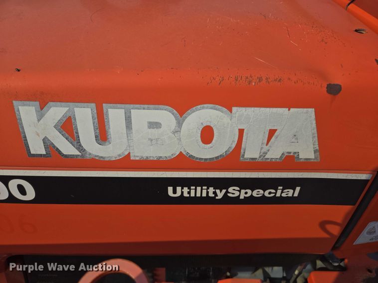 image for item DX7270 2003 Kubota MX5000E tractor