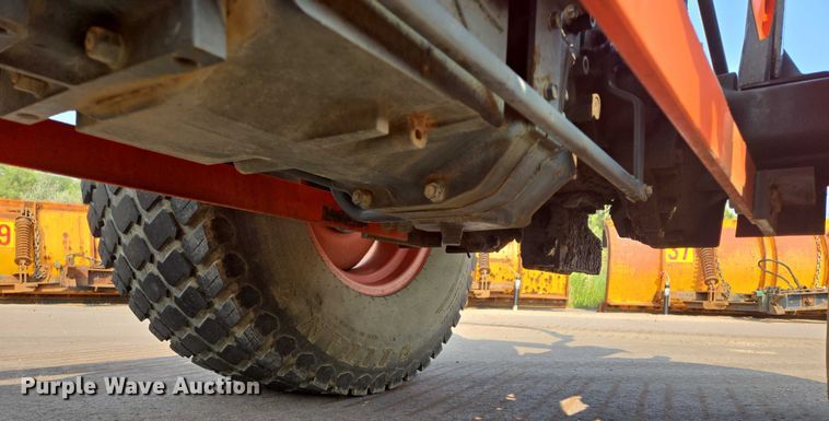 image for item DX7270 2003 Kubota MX5000E tractor