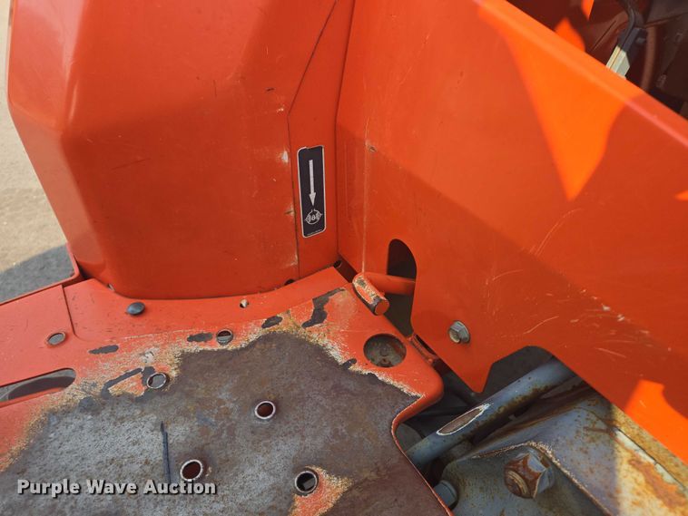 image for item DX7270 2003 Kubota MX5000E tractor