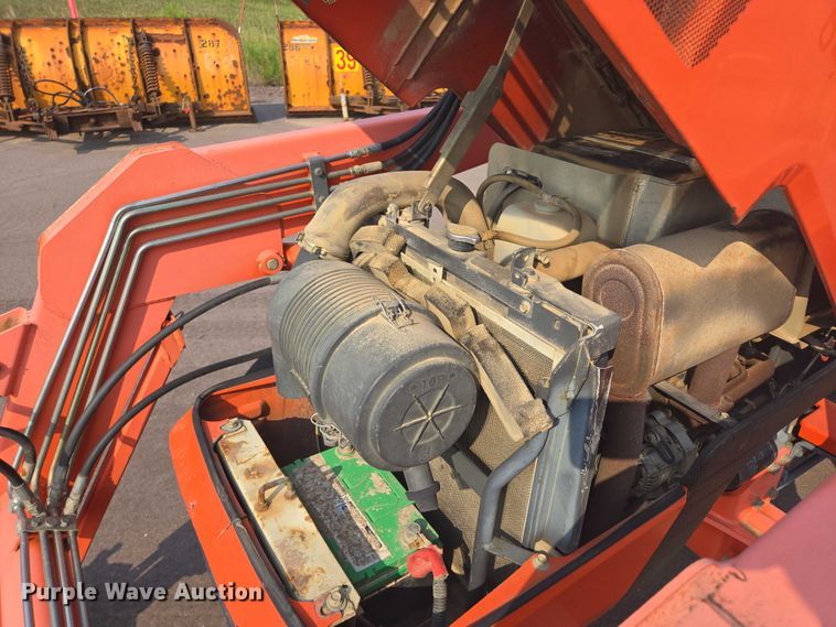 image for item DX7270 2003 Kubota MX5000E tractor