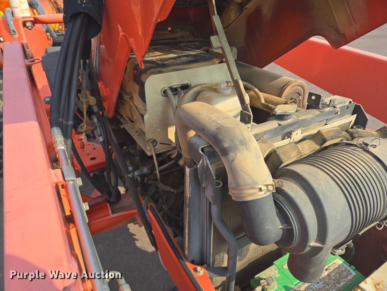 image for item DX7270 2003 Kubota MX5000E tractor