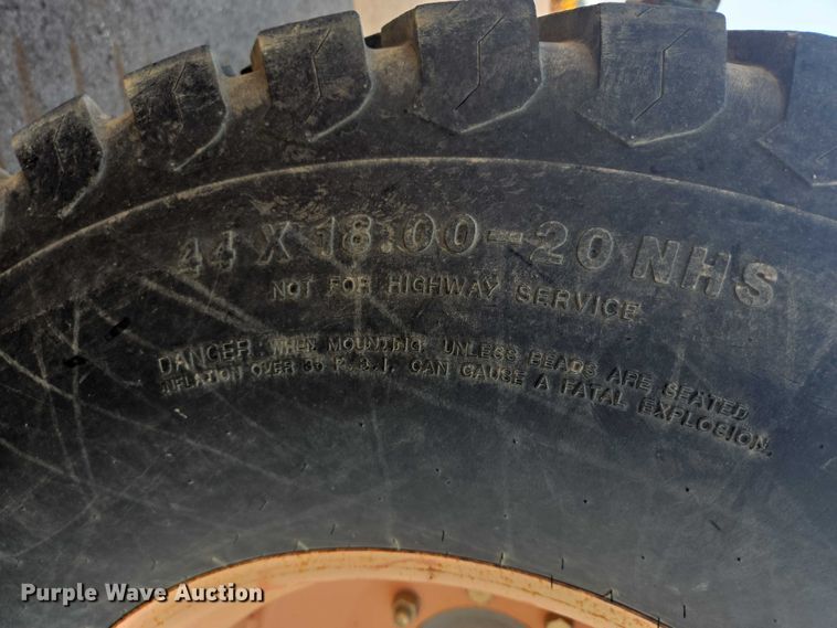 image for item DX7270 2003 Kubota MX5000E tractor