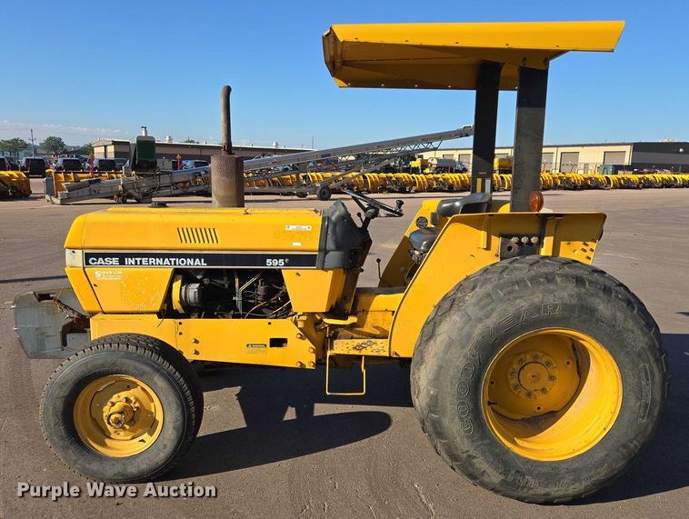 image for item DX7271 1991 Case International 595 tractor