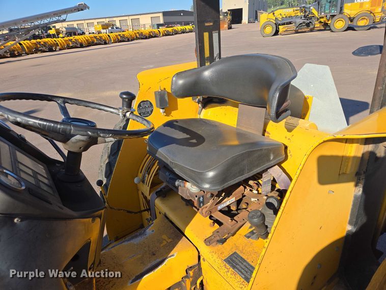 image for item DX7271 1991 Case International 595 tractor