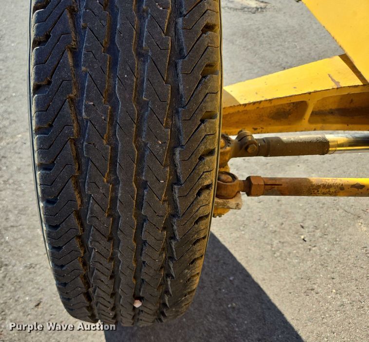 image for item DX7271 1991 Case International 595 tractor