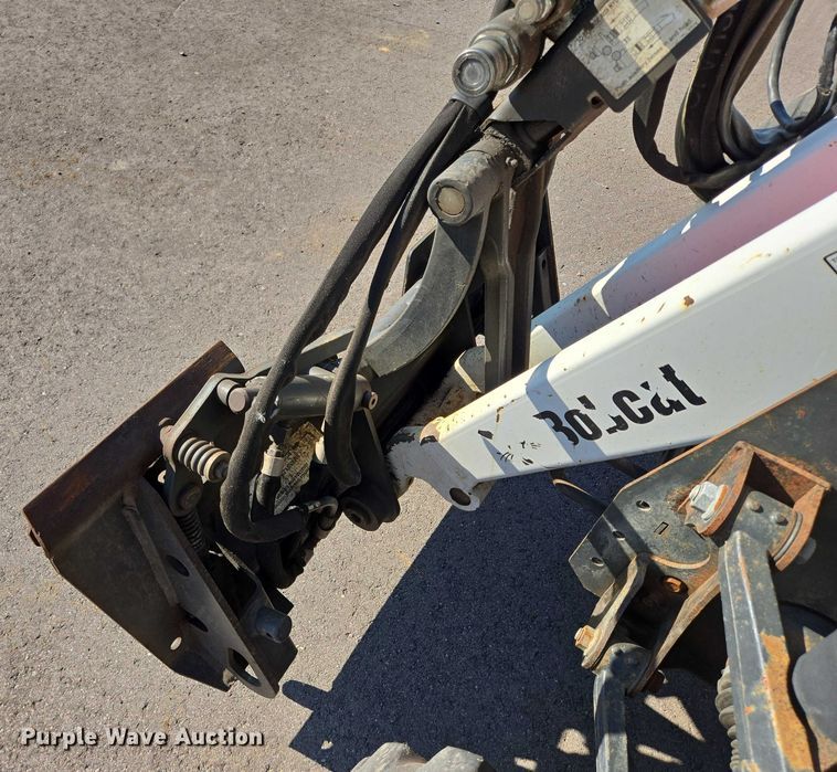 image for item DX7274 2013 Bobcat 5600 Toolcat utility vehicle