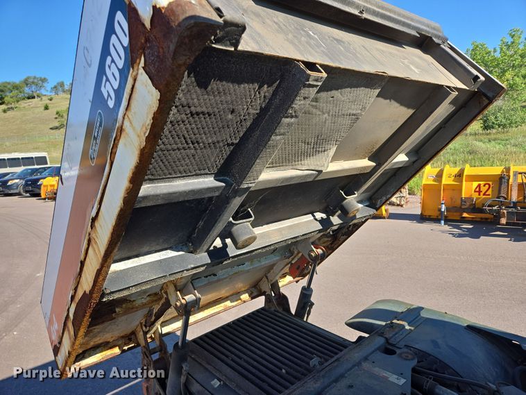 image for item DX7274 2013 Bobcat 5600 Toolcat utility vehicle