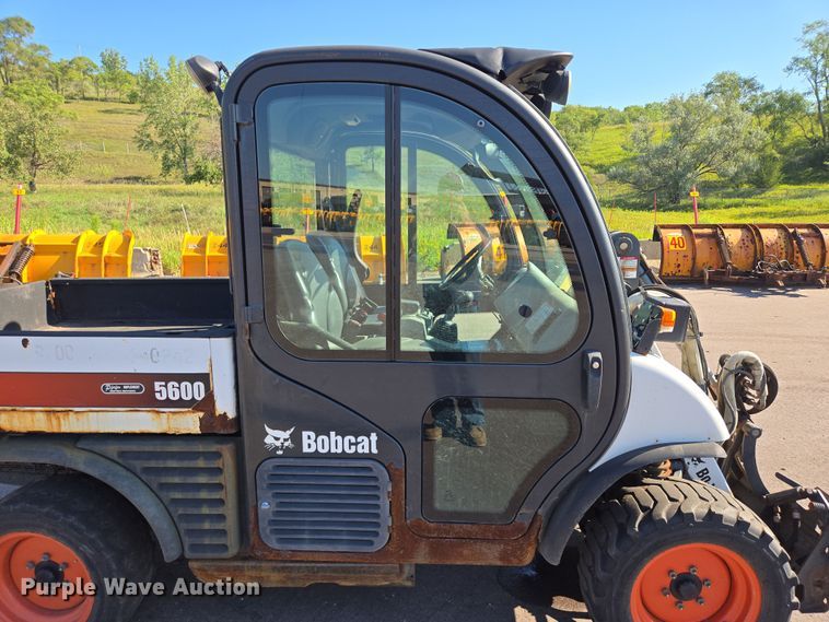 image for item DX7274 2013 Bobcat 5600 Toolcat utility vehicle