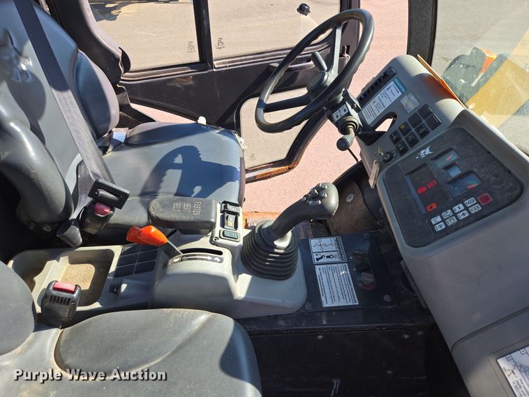 image for item DX7274 2013 Bobcat 5600 Toolcat utility vehicle