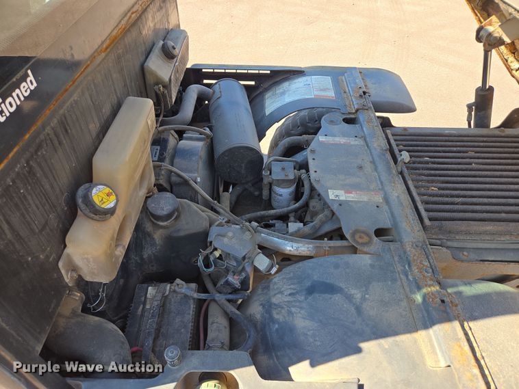 image for item DX7274 2013 Bobcat 5600 Toolcat utility vehicle