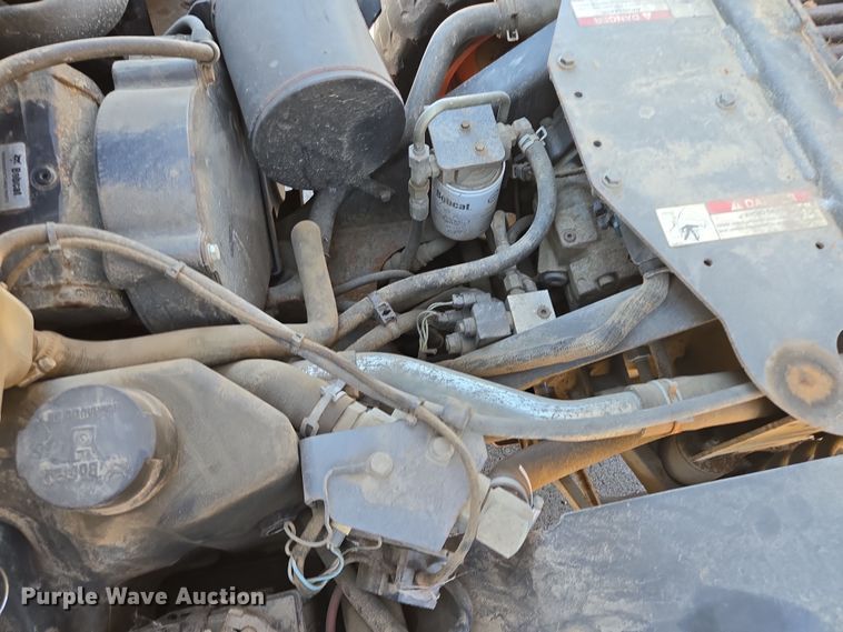 image for item DX7274 2013 Bobcat 5600 Toolcat utility vehicle