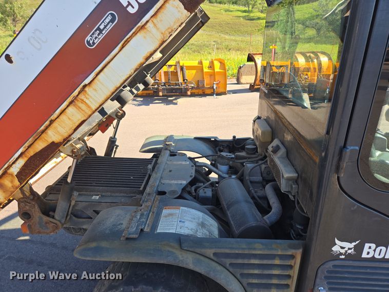 image for item DX7274 2013 Bobcat 5600 Toolcat utility vehicle