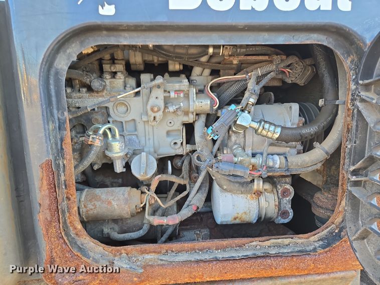 image for item DX7274 2013 Bobcat 5600 Toolcat utility vehicle