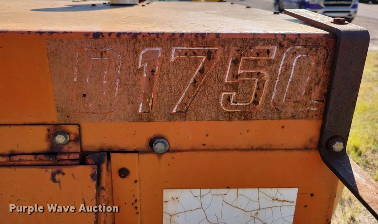 image for item DX7275 1986 Sullivan D175Q air compressor