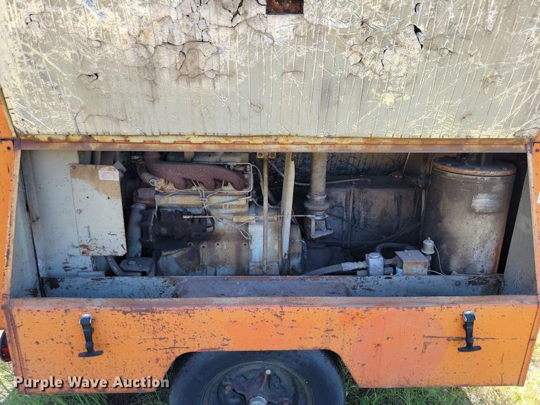 image for item DX7275 1986 Sullivan D175Q air compressor