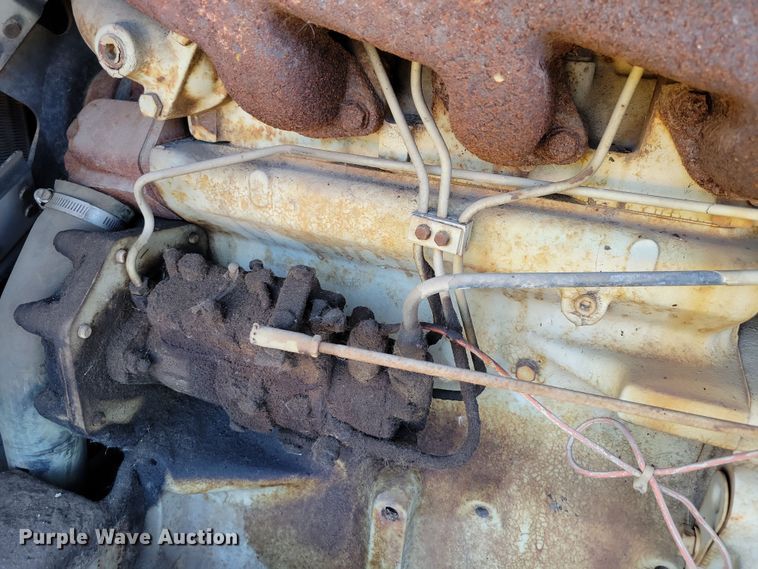 image for item DX7275 1986 Sullivan D175Q air compressor