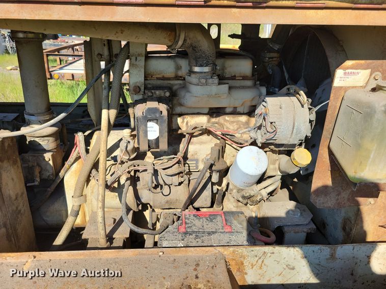 image for item DX7275 1986 Sullivan D175Q air compressor