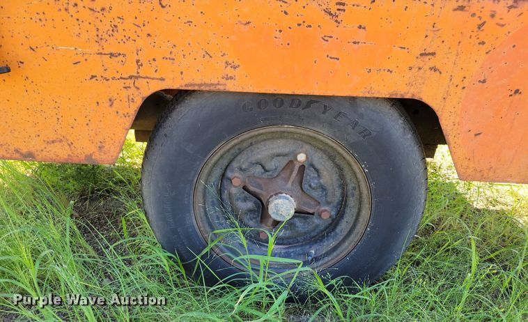 image for item DX7275 1986 Sullivan D175Q air compressor