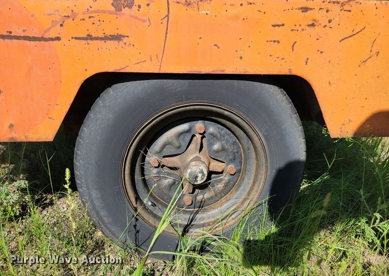 image for item DX7275 1986 Sullivan D175Q air compressor