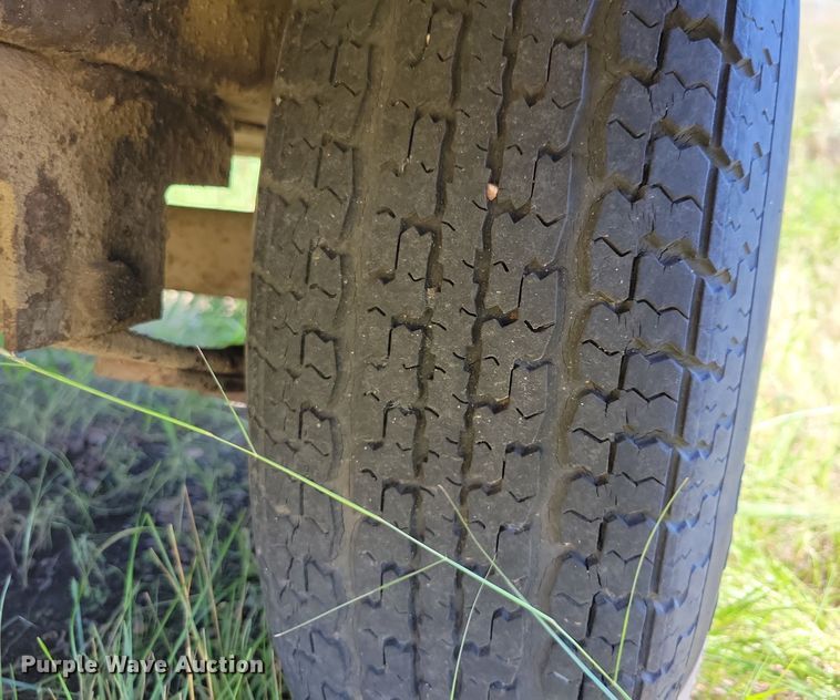 image for item DX7275 1986 Sullivan D175Q air compressor