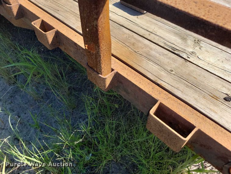 image for item DX7278 2014 PJ utility trailer