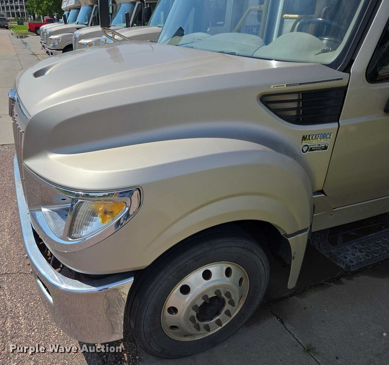 image for item DX7301 2013 IC shuttle bus