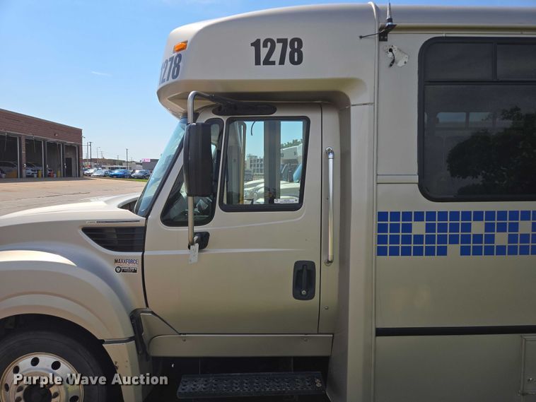 image for item DX7301 2013 IC shuttle bus