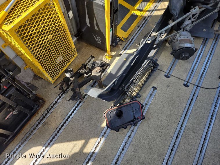 image for item DX7301 2013 IC shuttle bus