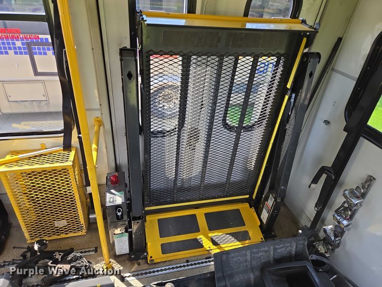 image for item DX7301 2013 IC shuttle bus