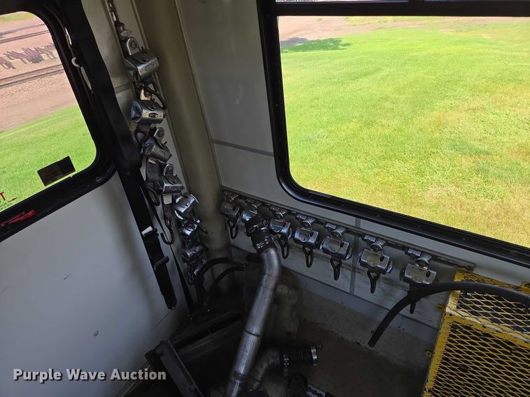 image for item DX7301 2013 IC shuttle bus