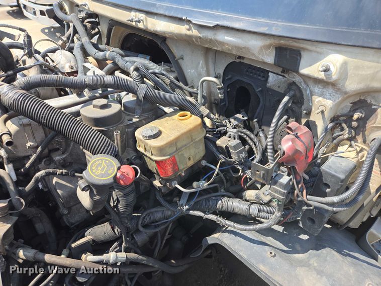 image for item DX7301 2013 IC shuttle bus