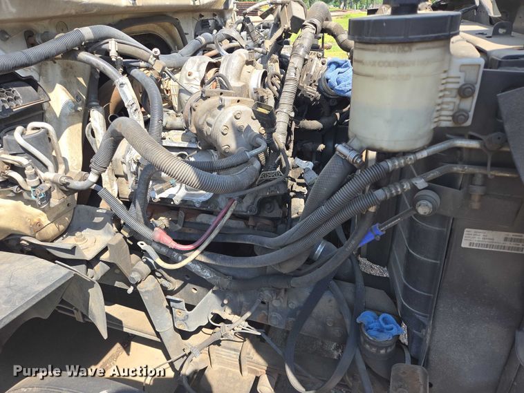 image for item DX7301 2013 IC shuttle bus