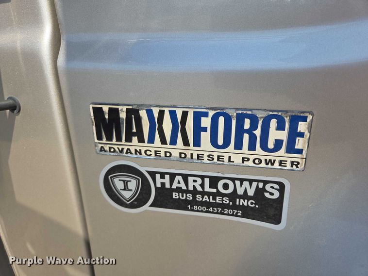 image for item DX7301 2013 IC shuttle bus