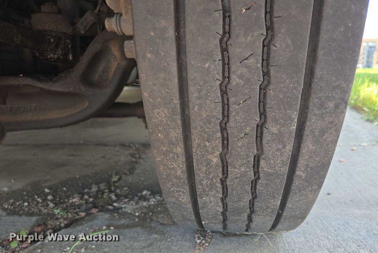 image for item DX7301 2013 IC shuttle bus