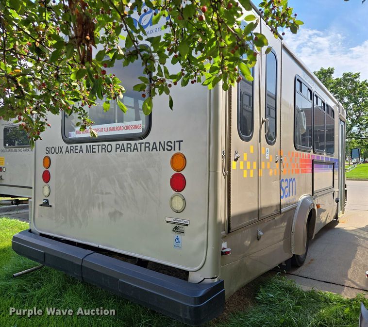 image for item DX7302 2015 IC shuttle bus