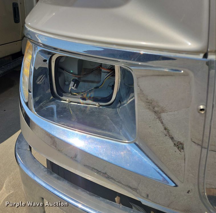 image for item DX7302 2015 IC shuttle bus