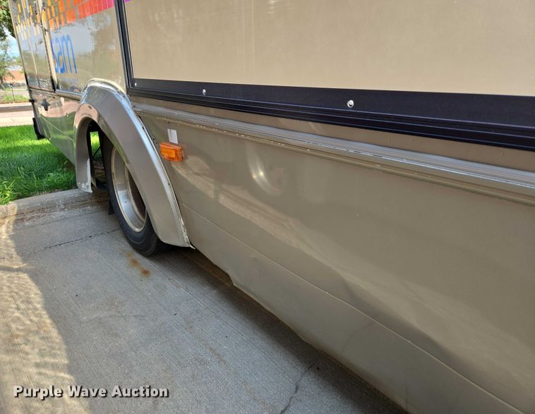 image for item DX7302 2015 IC shuttle bus