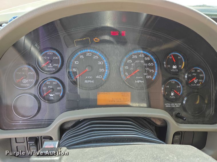 image for item DX7302 2015 IC shuttle bus