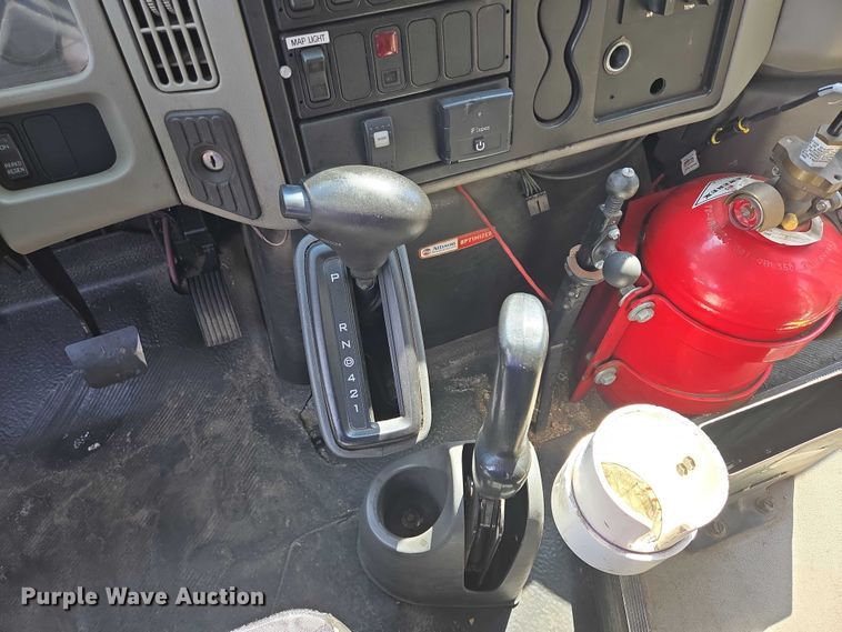 image for item DX7302 2015 IC shuttle bus