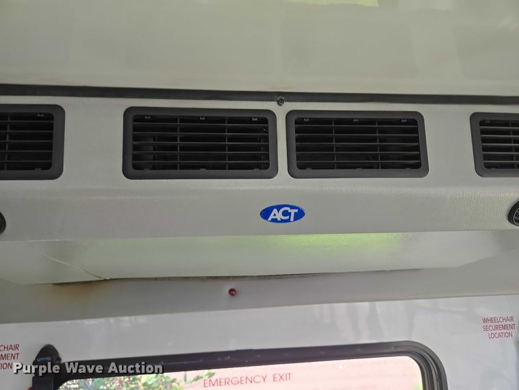 image for item DX7302 2015 IC shuttle bus