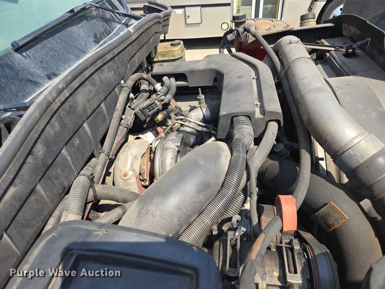 image for item DX7302 2015 IC shuttle bus