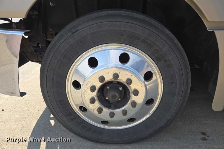 image for item DX7302 2015 IC shuttle bus