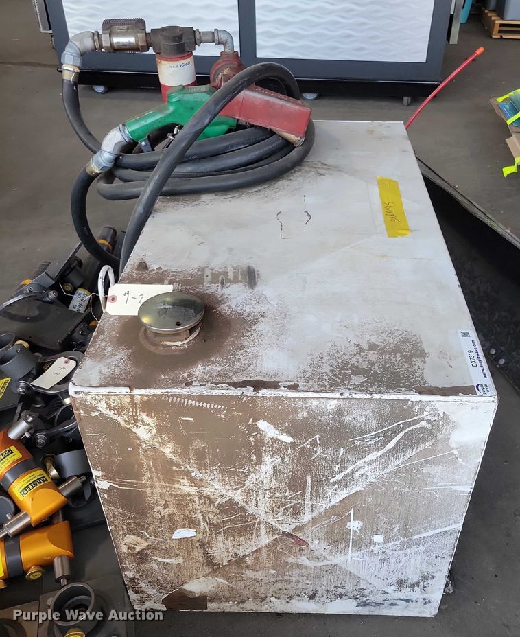 image for item DX7319 Transfer tank