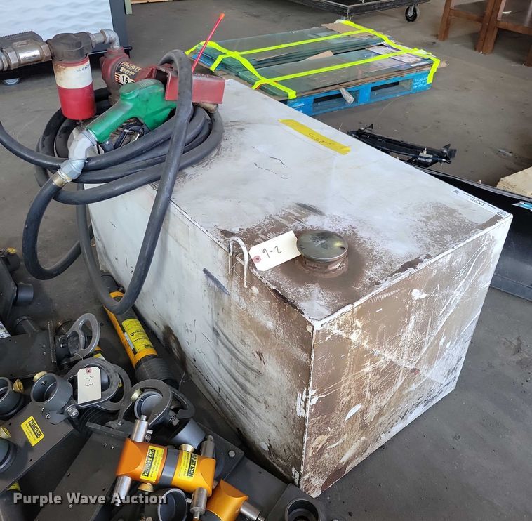 image for item DX7319 Transfer tank