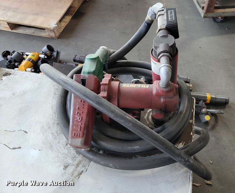 image for item DX7319 Transfer tank