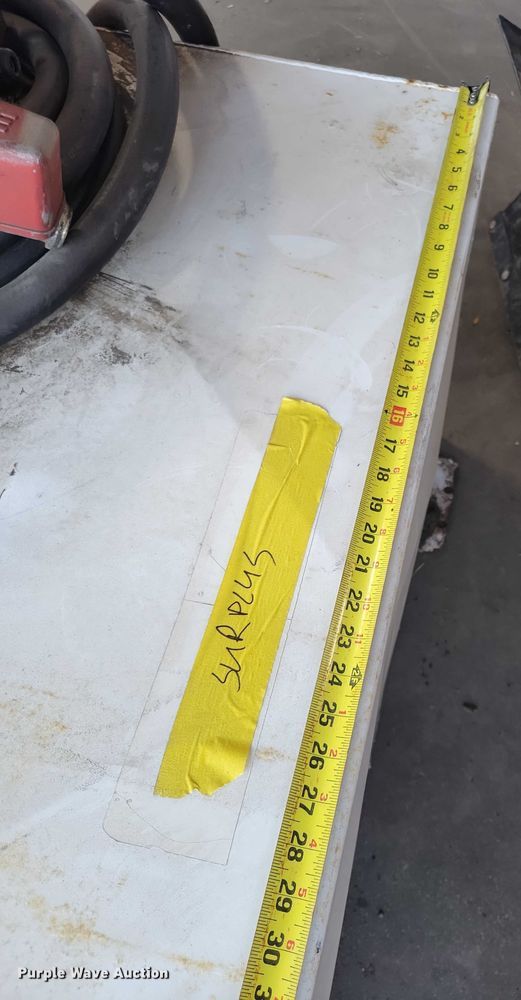 image for item DX7319 Transfer tank